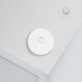 TP-Link EAP653 Omada AX3000 Ceiling Mount WiFi 6 Access Point, 574Mbps at  2.4 GHz + 2402 Mbps at 5 GHz, 2—Internal Antennas, (2)